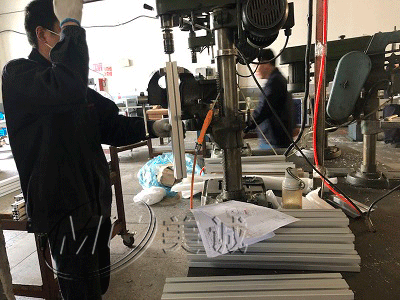 工業(yè)鋁型材廠(chǎng)家哪家好？